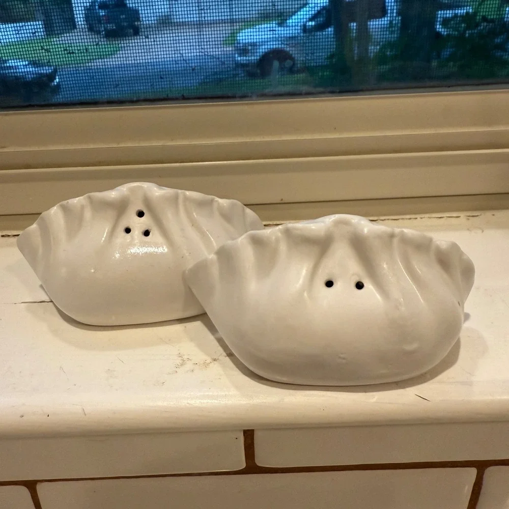 Ceramic Dumpling Salt and‎ Pepper Shakers White Kitchen Decor Cute